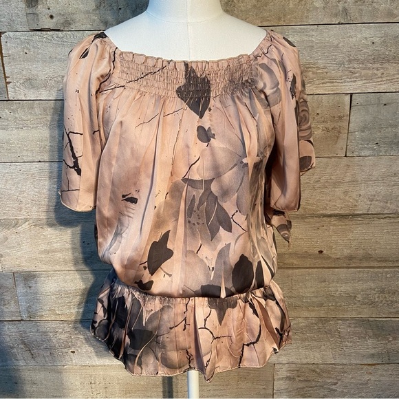 Forever 21 Tops - 🛍️$3/20 Forever 21 peasant style floral blouse in  size small